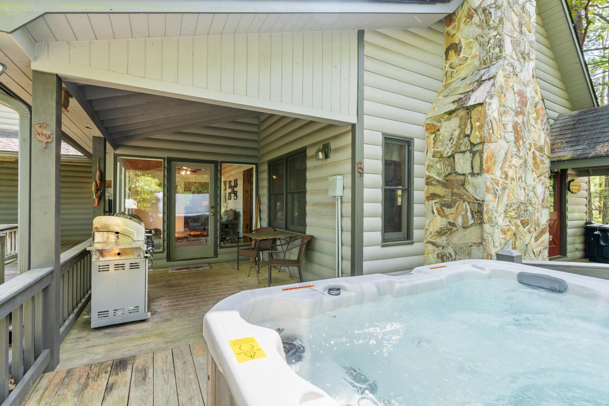 Mountain Rivers Lodge Blue Ridge Exterior photo